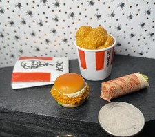 MINIATURE MINI BRANDS KFC CHICKEN SANDWICH  WRAP  BUCKET OF CHICKEN