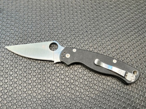 Spyderco Para Military 2 , Plain Edge S30V Black G10 Folding Pocket