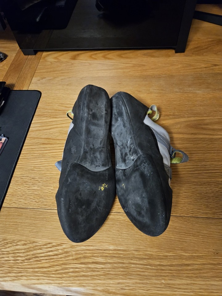 SIMOND BOULDERING ROCK CLIMBING SHOES (Hardy used) eBay