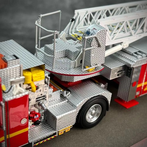 Fire Replicas 1/50 Los Angeles County FD 2017 KME AerialCat 100' Quint 51 Engine - Picture 8 of 12
