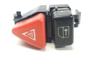 Mercedes- Benz A-Klasė (W168) 1998 Warnblinkschalter A1688201210 GUST11425