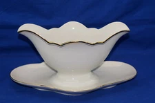 Seltman Johann JOE30 Gravy Boat or Sauce Bowl w/ Underplate, 9 1/2"