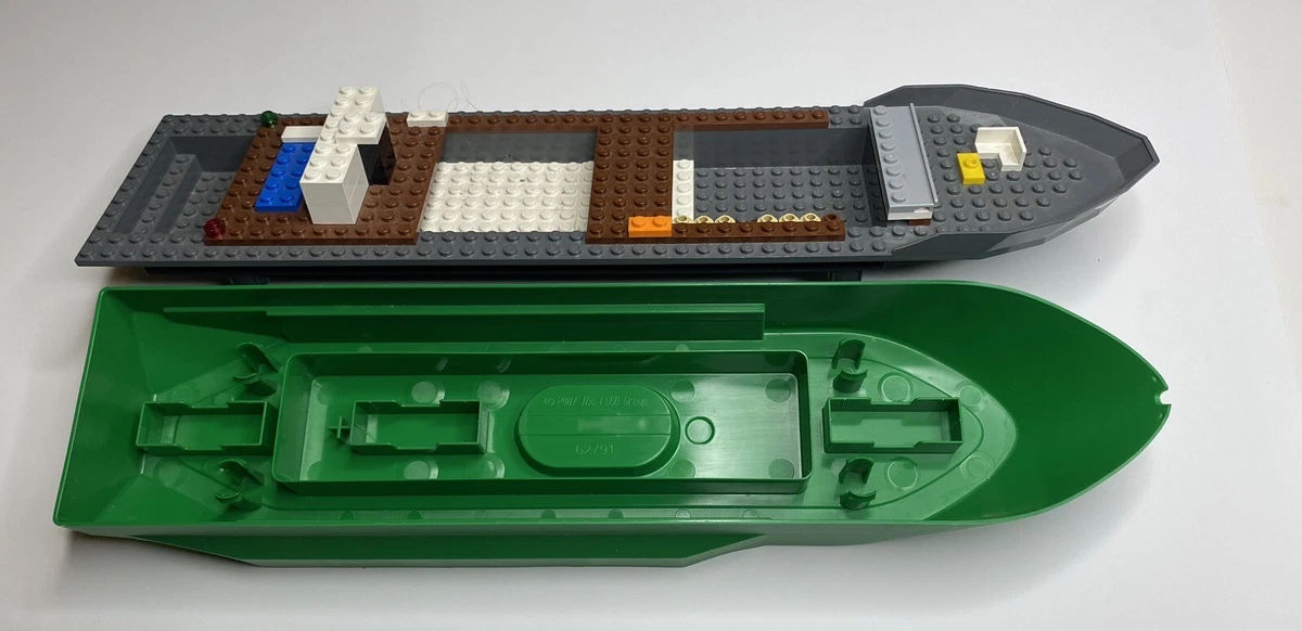 Lego green cheap ship