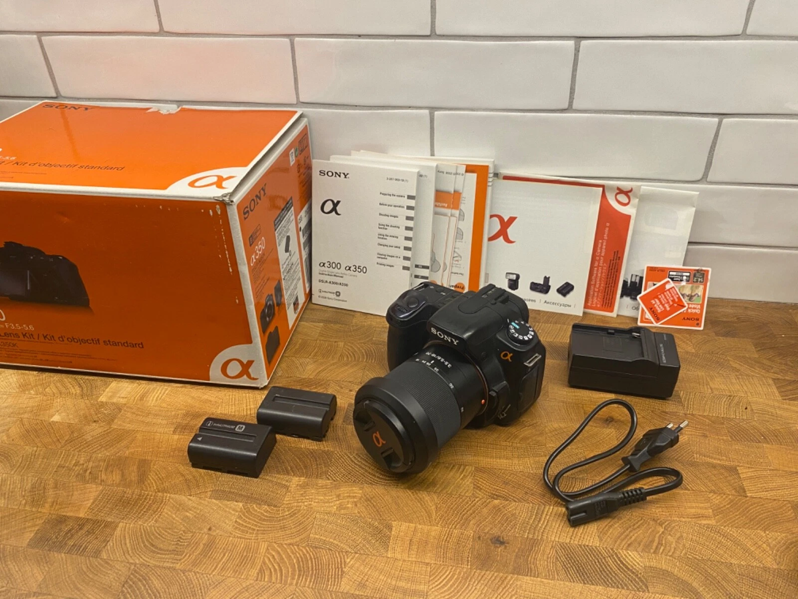 sony a350 with dt18-70mm lens kit DSLR-A350K - Picture 1 of 24