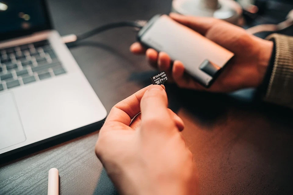 Verbatim 44013 32 GB Class 10 MicroSDHC Memory Card 32GB (UK IMPORT) - Image 3 of 4