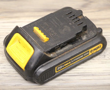 DEWALT DCB201 20V MAX 1.5Ah Compact Li-Ion Battery Pack - Black/Yellow