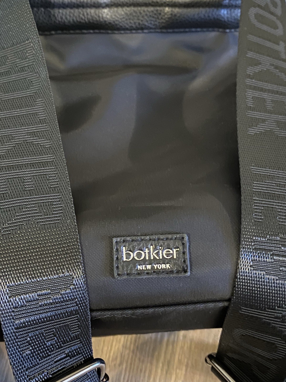 Botkier New York Trigger Small Backpack Black rea… - image 10