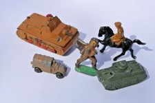 Five Vintage Various Manoil Barclay Lead Soldiers and Vehicles