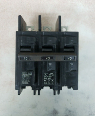 Siemens I-T-E Circuit Breaker BQ3B040-CHIPPED
