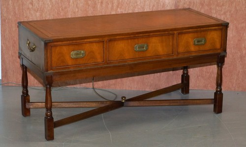 MILITARY CAMPAIGN STYLE CONSOLE COFFEE TABLE HIDDEN RADIO TAPE RECORD PLAYER - Picture 4 of 12