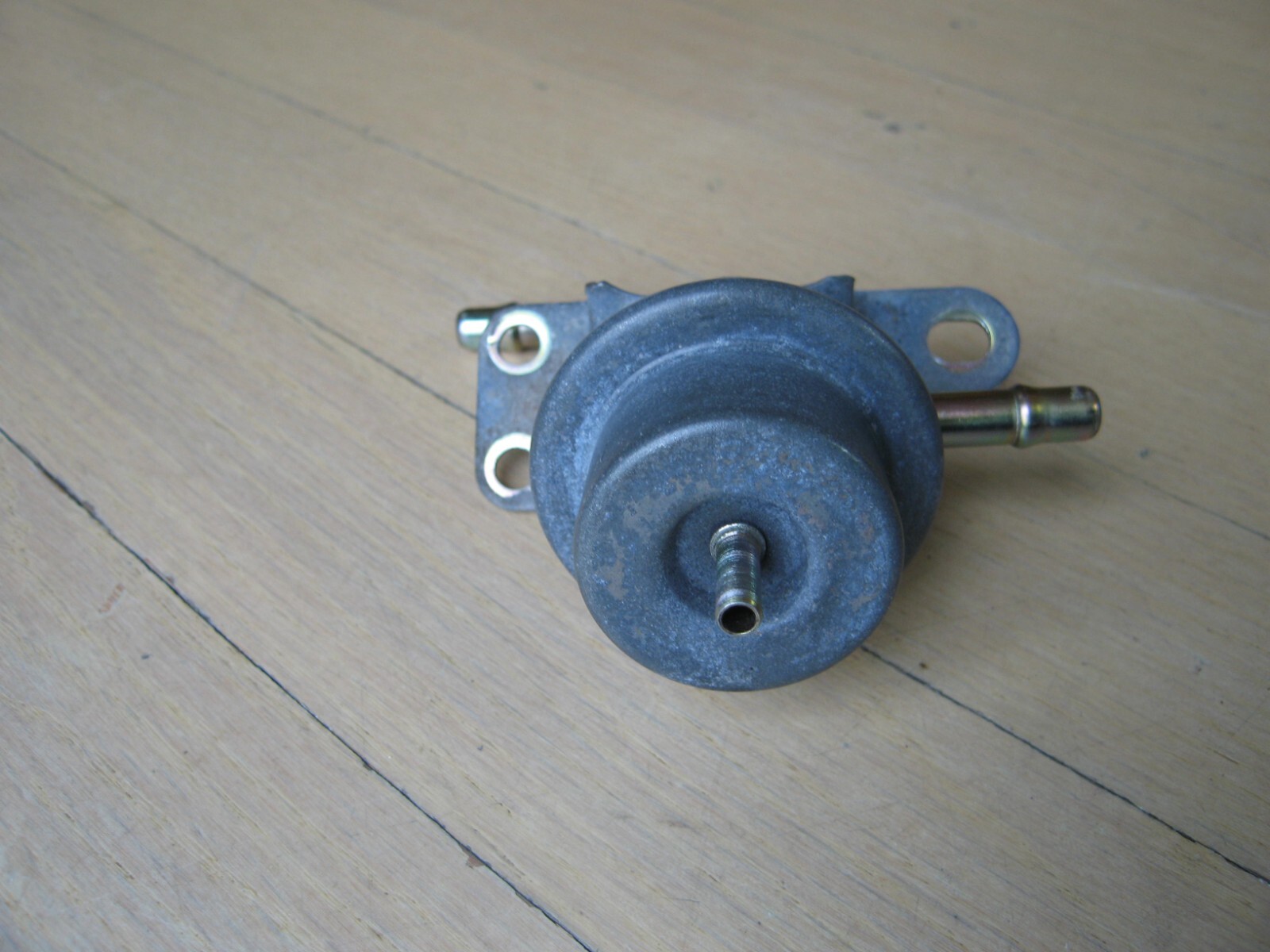 Datsun 1979 to 1983 280zx M/T L28 2+0 Fuel Injection OEM Fuel Pressure