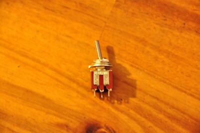Neu Hergestellt in Japan Miniatur Kippschalter Ein Aus 125V 3A Gleistrennung