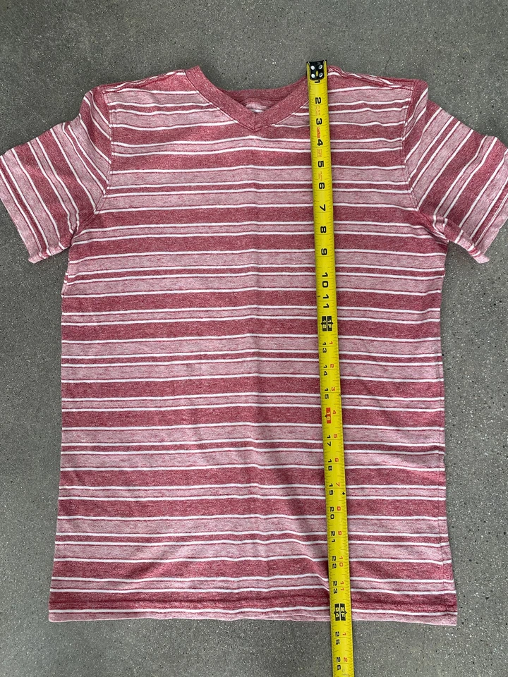 Cherokee burgundy & white striped v neck t-shirt boys sz L (12-14) - Image 2 of 4