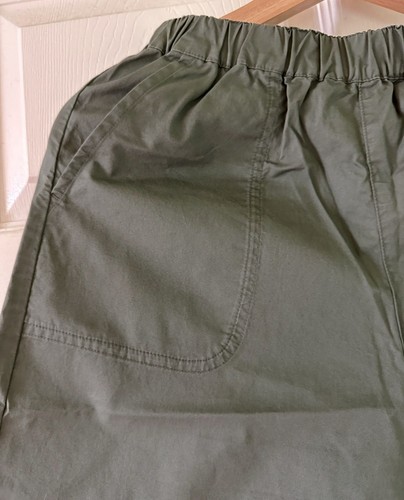 ๐ NWT UNIQLO Girls Easy Gaucho Culottes Pants โ Size 8-10 years L (Olive Green) - Picture 7 of 11