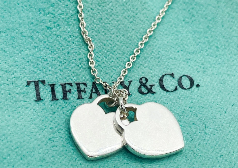 Return to Tiffany & Co. Collar Colgante Doble Mini Corazón Diamante Plata 16-18" Foto 4 de 4