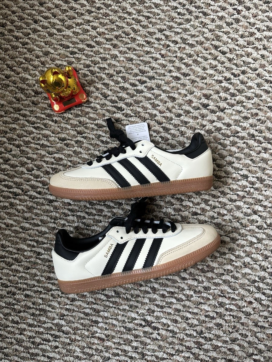 adidasサンバ白黒ライン24センチ adidas Samba unisex Low Top Lace-Up Sneaker White/Black Gum IH0047