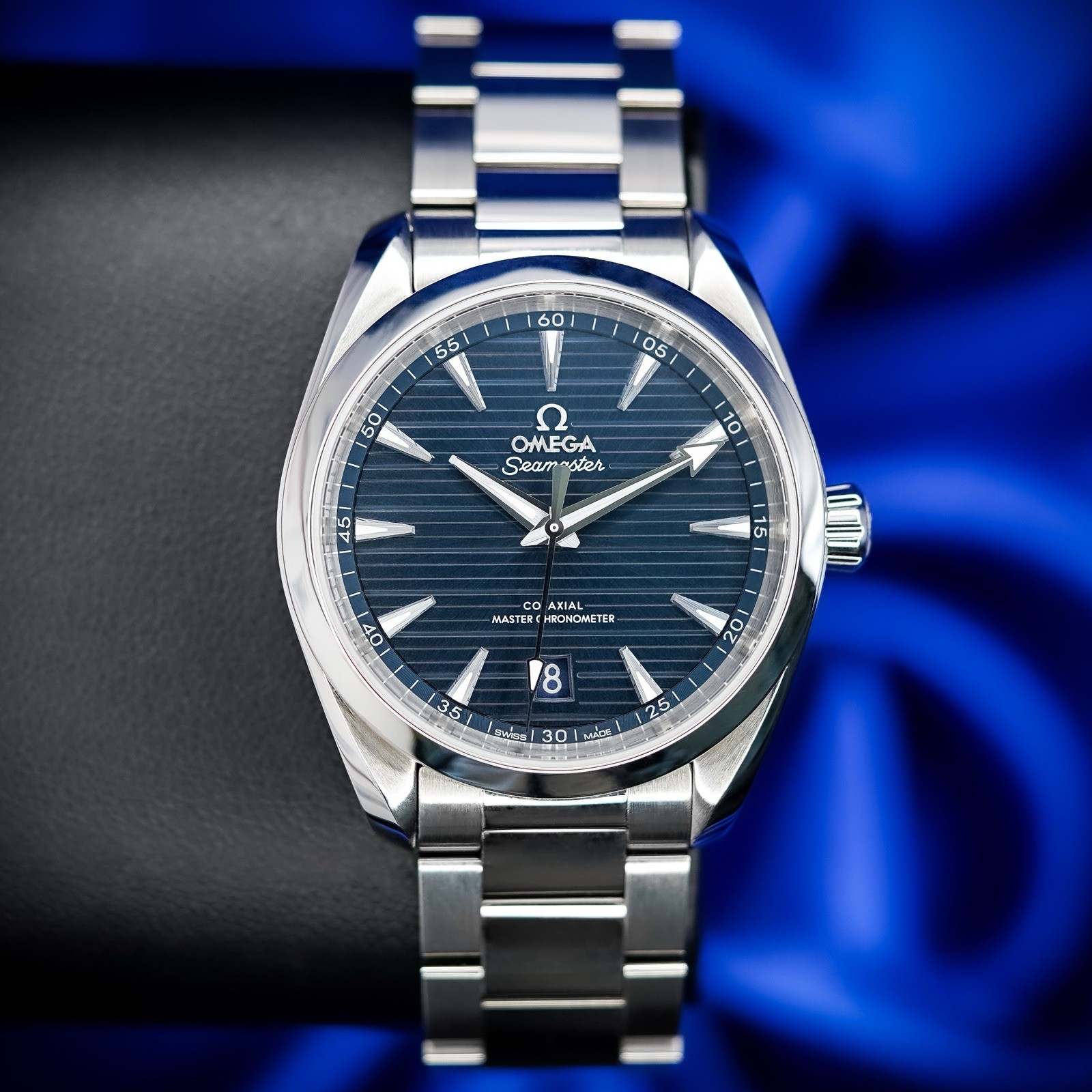 Omega Seamaster Aqua Terra 220.10.38.20.03.001 38mm Blue Dial Box Papers