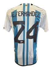 ENZO FERNANDEZ SIGNED ARGENTINA 2022 WORLD CUP WINNERS SHIRT (ACG CERT AG17240)