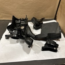 2014 Ford Focus 2.0 AIr Filter Box Cleaner BV6Z-9600-C