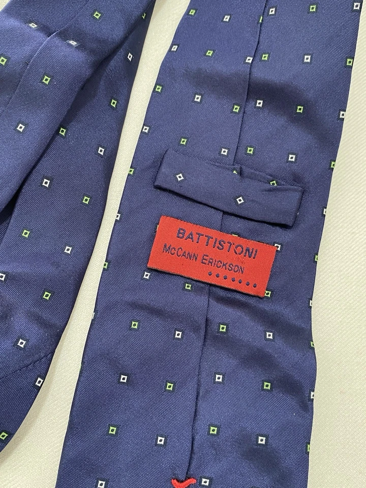 Corbata de hombre BATTISTONI azul seda. Patrón geométrico. M en Italia. Ex Con Foto 2 de 4