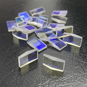 20pcs 6X6X11mm Defective Triangle Prism for Teaching Tool DIY Decoration