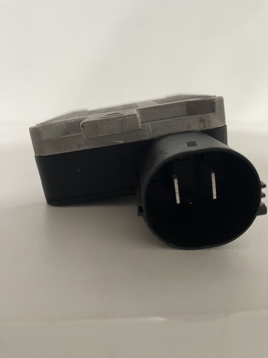 Radiator Cooling Fan Control Module Relay – Fits Ford Crown Victoria, Mercury Grand Marquis, Lincoln Town Car (2006-2011)