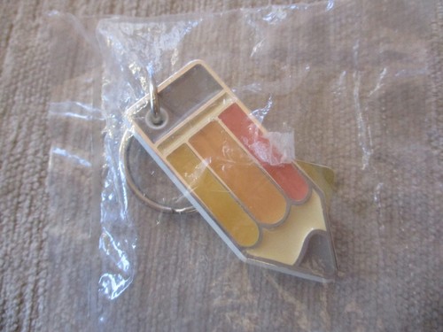 (5) Vintage 1980's HALLMARK Easter Halloween School Lapel Pinbacks - Picture 12 of 14