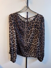 Haut résille léopard taille 10