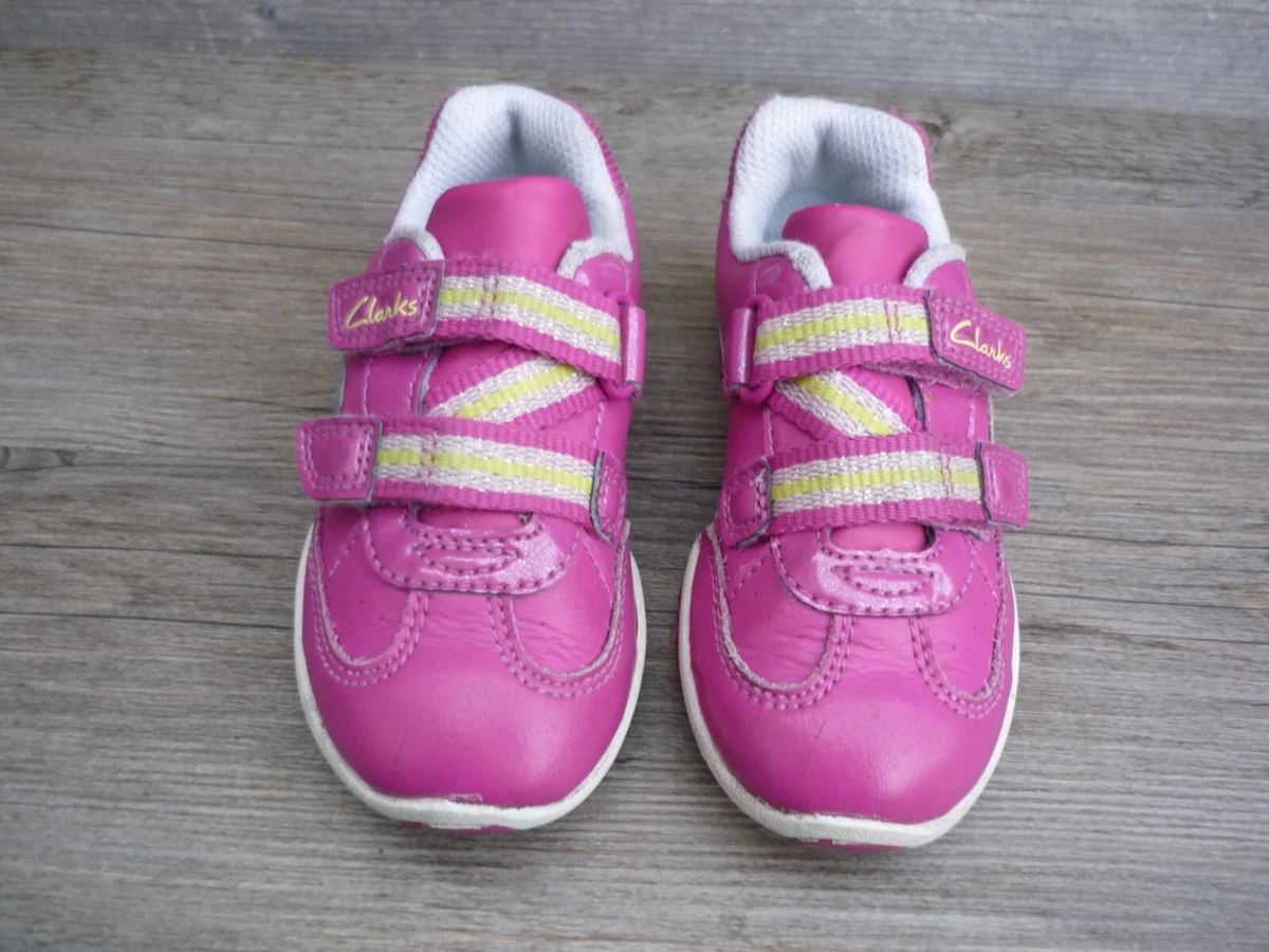 Clarks baby girl walking shoes top
