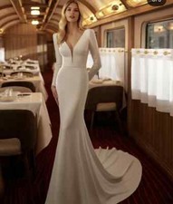 2025 Wedding Dresses Soft Satin V-neck Long Sleeve Mermaid Backless Bridal Gowns