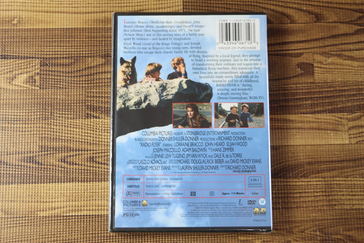 Radio Flyer Lorraine Bracco John Heard Elijah Wood Joseph Mazzello