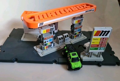 Mattel Matchbox Gas Station Playset with Vehicle Petrol Station Hot wheels