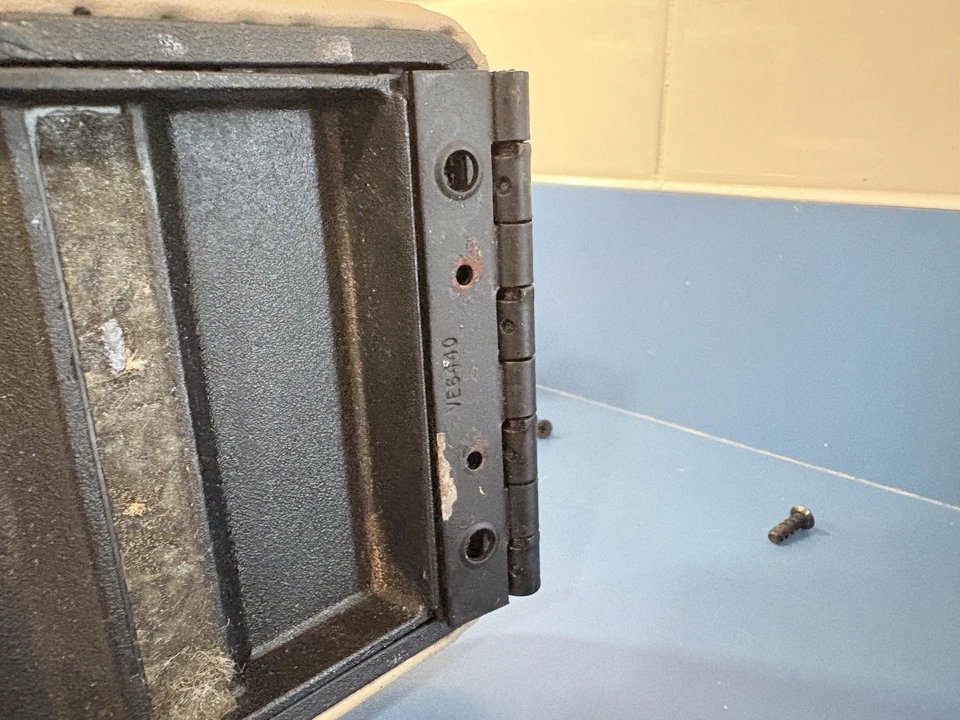 Cubierta de consola central Buick Park Avenue 1997-2005 usada tapa cuero beige tostado oscuro Foto 3 de 4