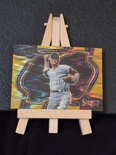 2023 Panini Select Hoyt Wilhelm #214 Diamond Level Gold Flash Prizm /10 NearMint