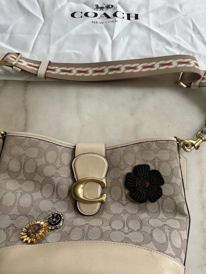 Bolso tipo cubo Jordan Coach personalizado Foto 2 de 4