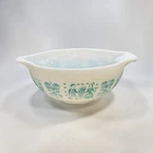 VTG Pyrex #443 Butter print Turquoise Cinderella 2.5qt. mixing bowl