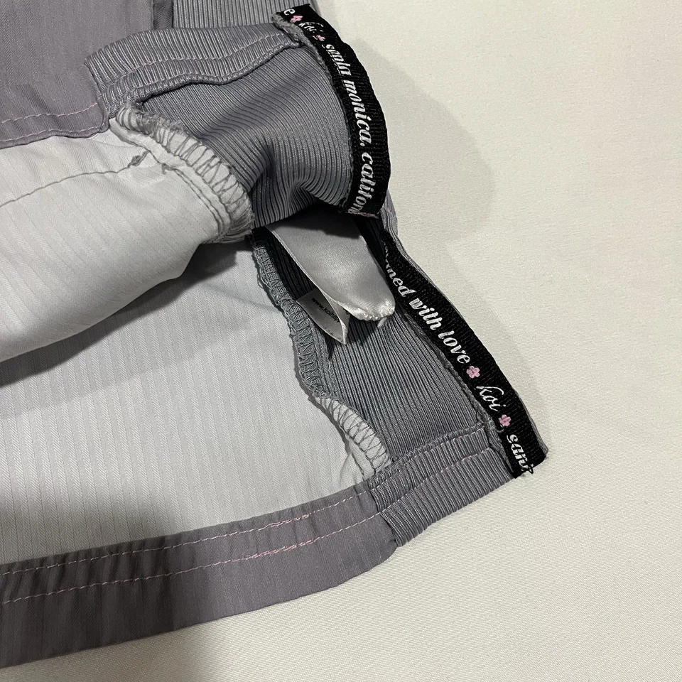 Blusa Médica Koi Lite Dobby Mujer 2 Bolsillos Más Rosa Platino Estampado Ombre XS Enfermera Foto 3 de 4