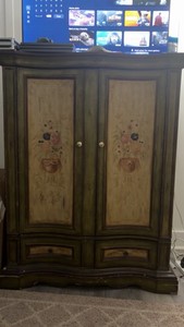 Antique Collezione Europa Floral Wood Freestanding Wardrobe