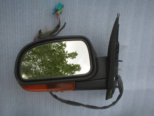 Trailblazer Envoy Mirror 02 03 04 05 06 07 RAINIER OEM