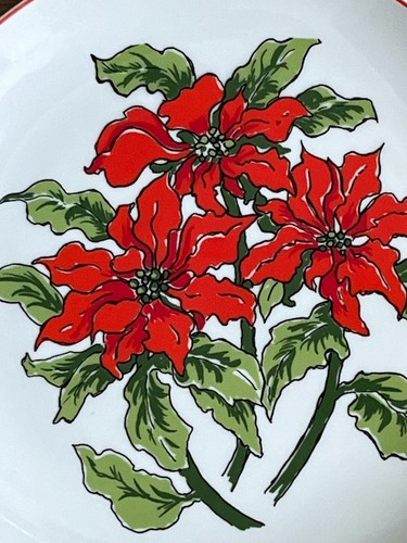 VTG White Porcelain Poinsettia Dinner Plates Set Of 2 Holiday Decor Japan - Picture 3 of 7