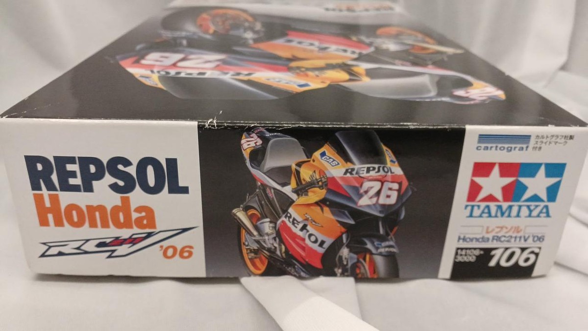 Tamiya Motorcycle Series No.106 1/12 Repsol Honda Rc211V 06