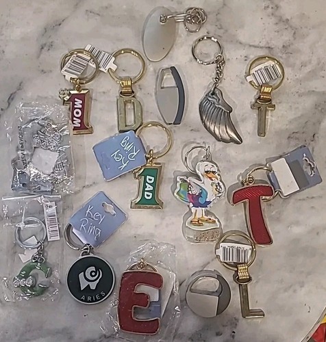 VINTAGE TO NOW KEYCHAIN LOT OF 77 - NEW & UNUSED - 4 POUNDS -COLLECTIBLE/ RESALE - Picture 3 of 5