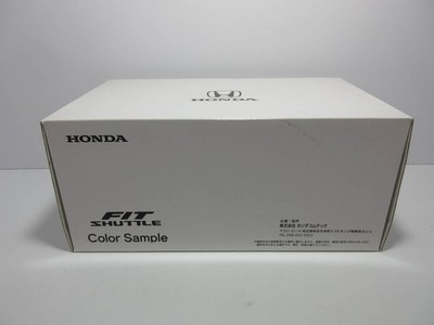 1/24 Honda Color Sample Fit Shuttle Hybrid FIT Premium White Pearl Minicar