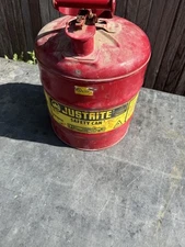 Justrite 7150100 Type 1 Red 5 Gallon Heavy Duty Steel Gas Fuel Safety Can MINT