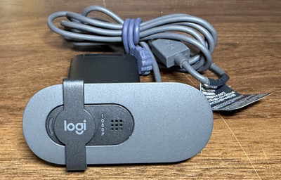 Logitech BRIO 101 Full HD 1080p Webcam VU0072 - GREAT CONDITION BARELY USED