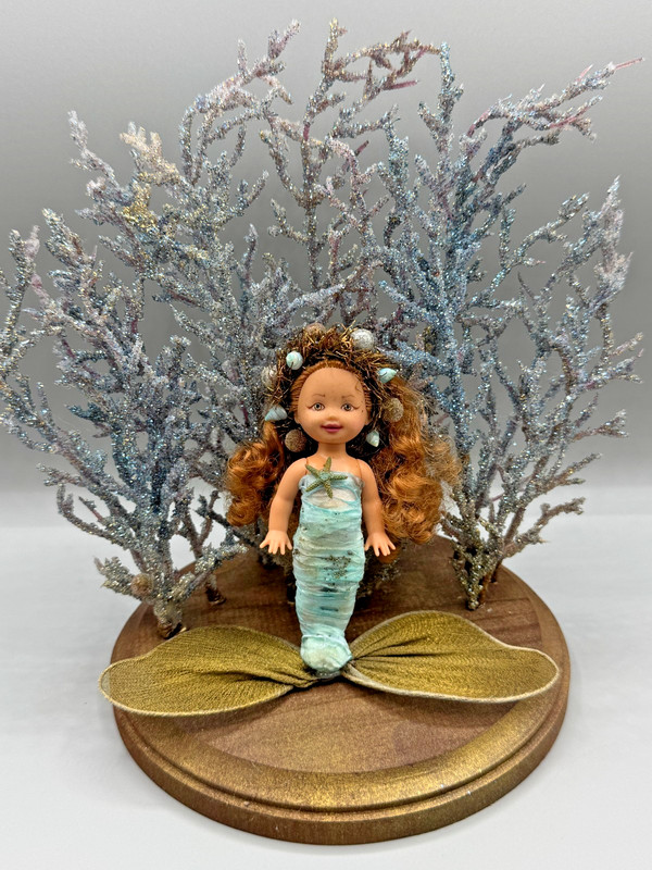 ~DS LOT O DRESSED BARBIE DOLL KELLY OOAK HANDMADE MERMAID DISPLAY UNDER THE SEA