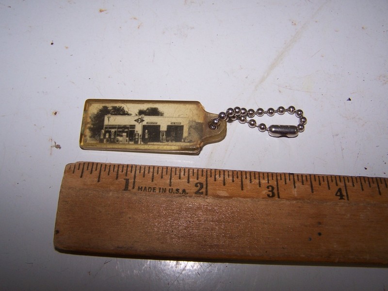 Vintage WRIGHT'S D-X SERVICE Keychain ELLETSVILLE INDIANA
