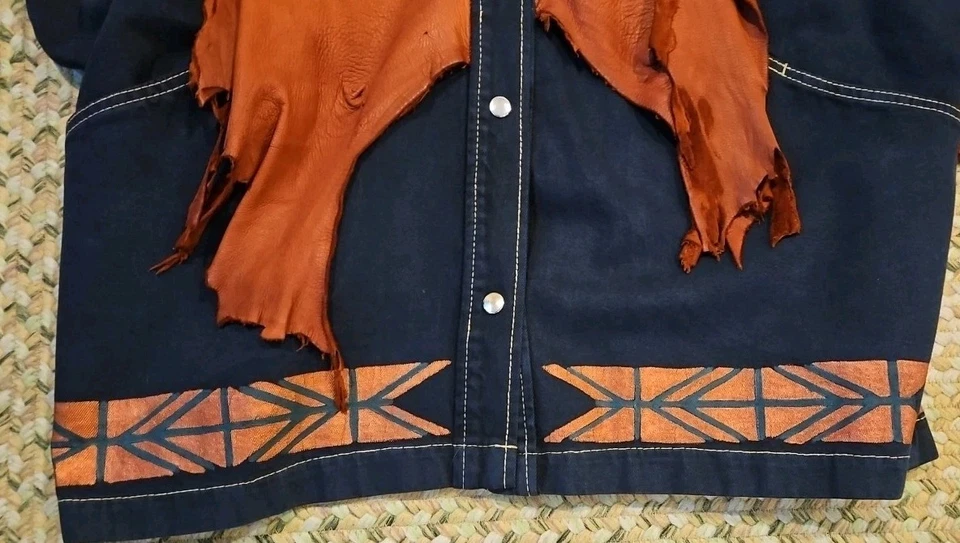 Chaqueta Temática Occidental Hecha a Mano Firmada por Becca Gedda Usable Arte Unisex XXL Foto 4 de 4