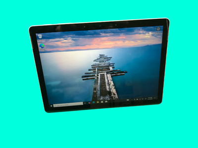 Microsoft Surface Go 2 1926 10.5'' - 4425Y - 4GB RAM - 64GB SSD, Cracked Glass