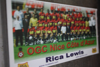 CARTE POSTALE FOOT Equipe R C LENS PORTRAIT des